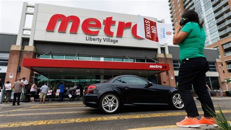 Metro says union refused request to meet amid ongoing grocery strike in the GTA